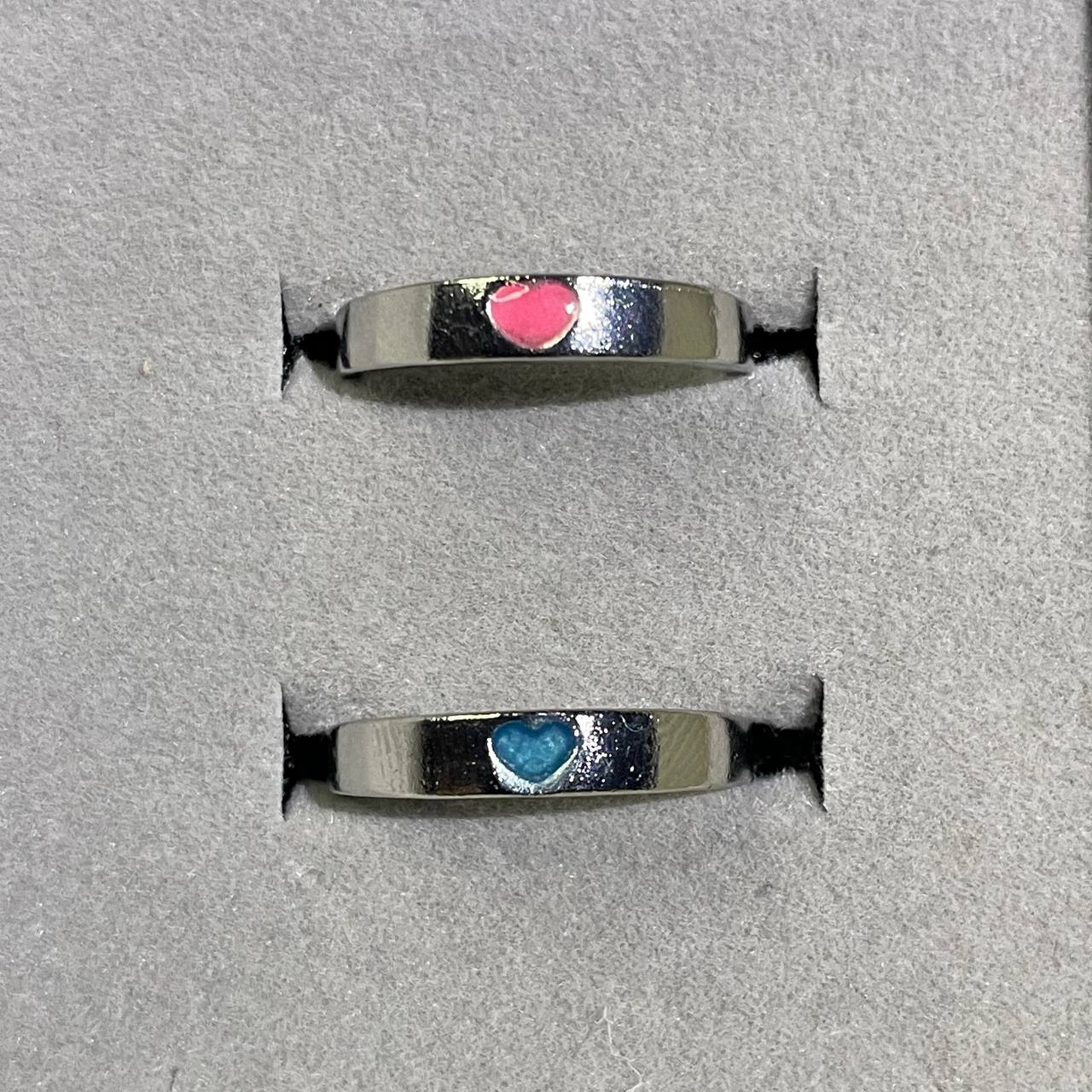 Luminous Red and blue heart couple rings